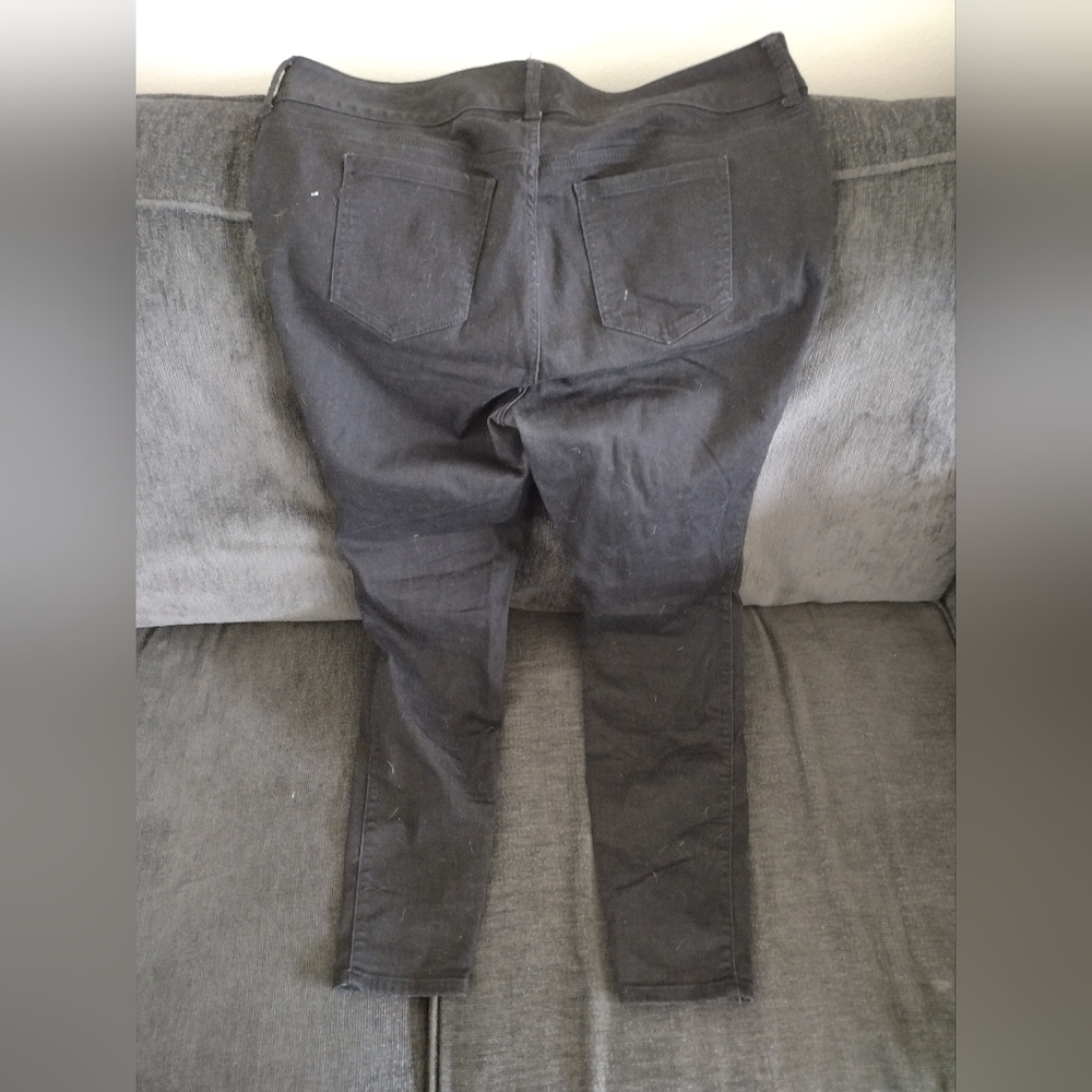 Torrid Black Skinny Pants with Zipper Accents - Picture 3 of 3